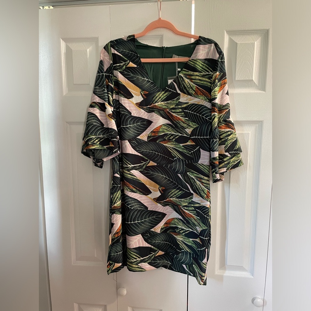 Palm Leaf Dress Size Medium NWT